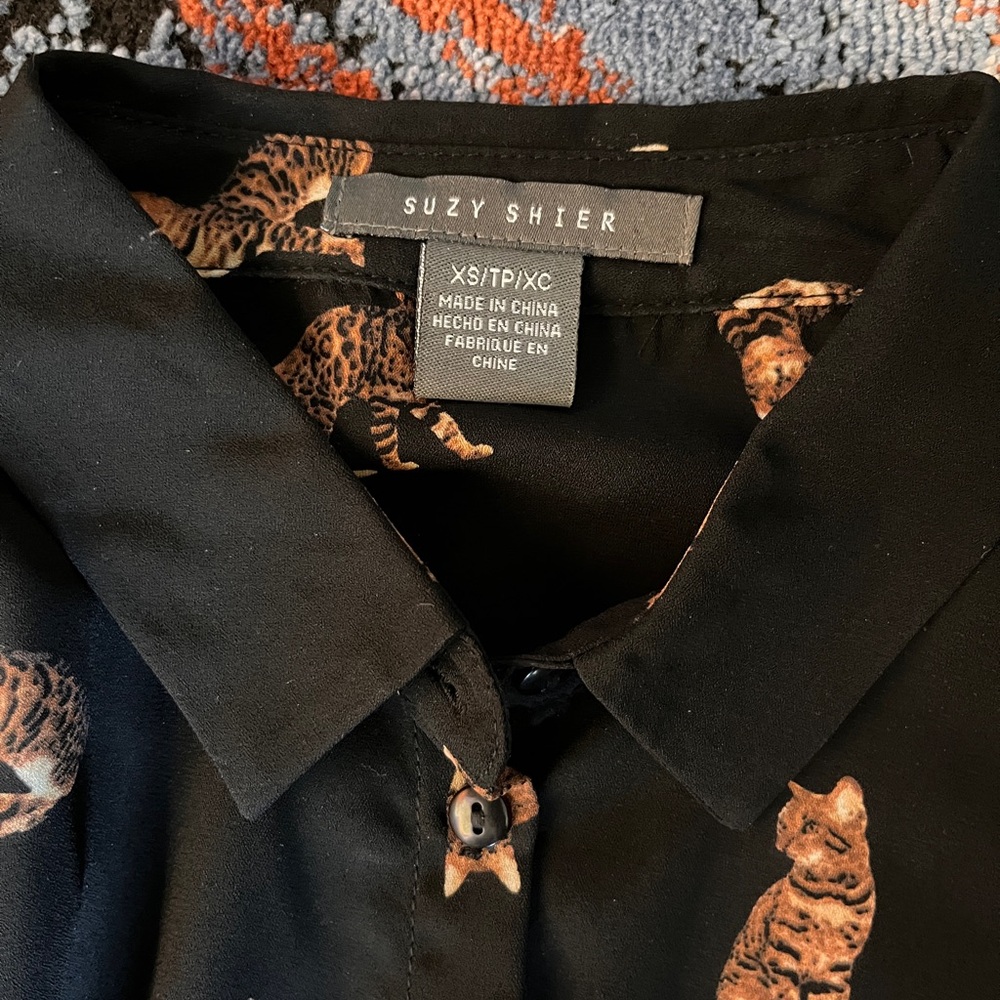Suzy Shier Black Cat Print Women’s Shirt - Picture 3 of 6